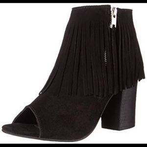 Carlos Santana Black fringe heels🖤